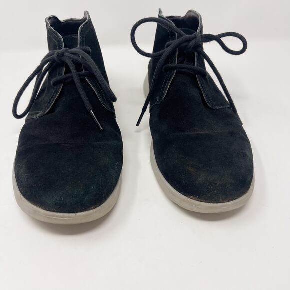 UGG Mens Size 7 Black Dustin Chukka Boots Suede Leather Lace Up Foam Footbed